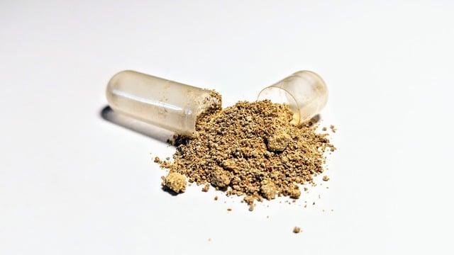 Ashwagandha a Kratom: Unikátní bylinné prostředky pro zlepšení zdraví