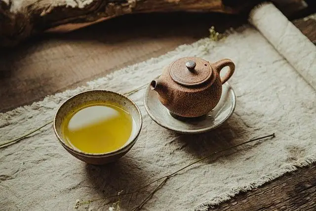 Zelený čaj Sencha: Bezpečný zdroj energie a antioxidantů